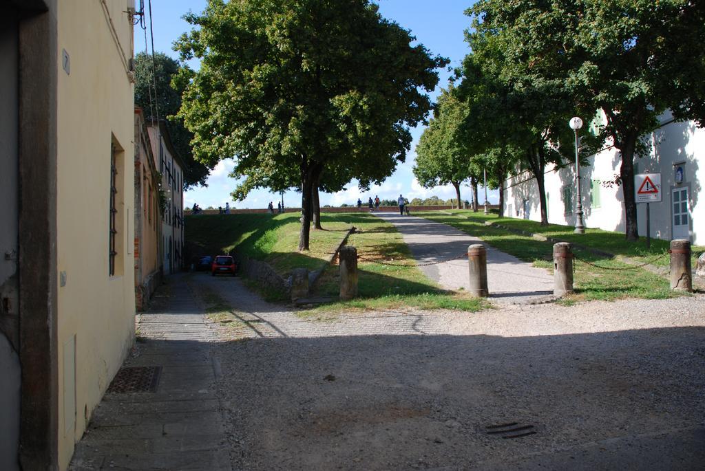 Ferienwohnung S. Agostino Fronte Mura Lucca Exterior foto